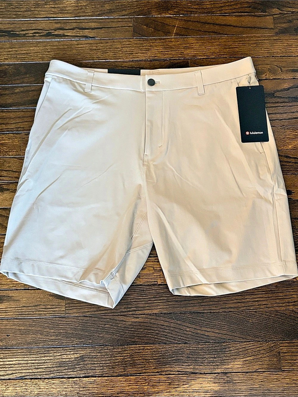 lululemon Commission Short Classic 9" Men's 9" Shorts in Beige Waist 36 NWT